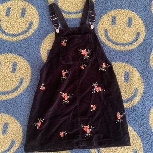 Black velvet dress with embroidered flowers from TopShop!